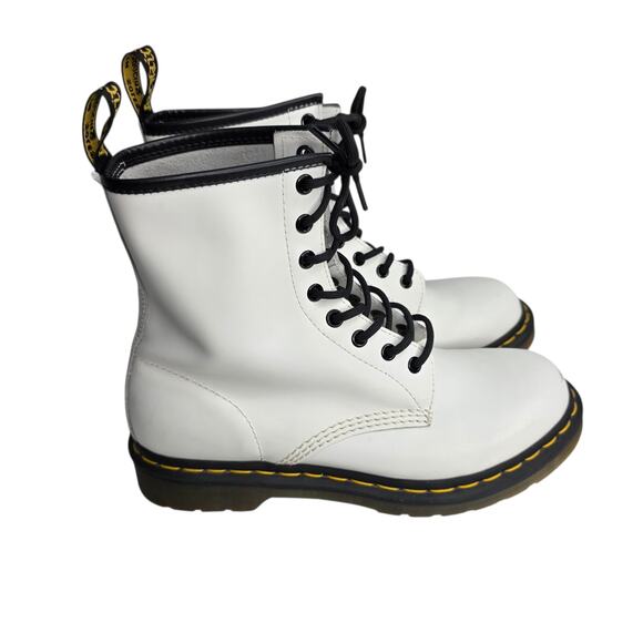 Dr Martens Women's White Smooth Leather Round Toe Combat Lace Up Boots Size 9 - Picture 1 of 16
